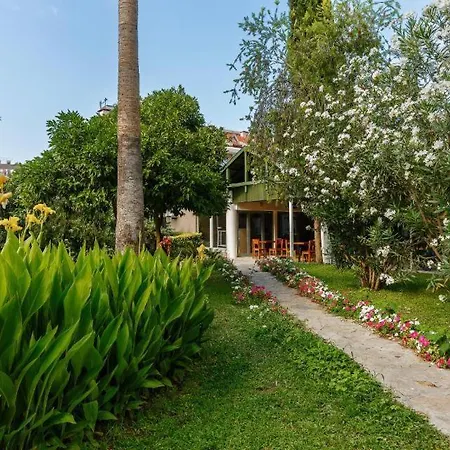 Greenwood Курортный комплекс 4*